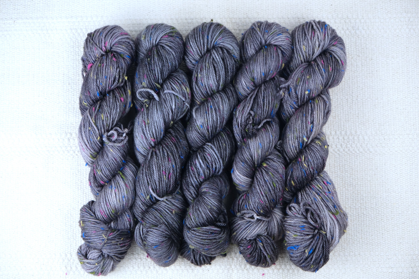 Sprinkle DK - Black Sesame