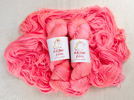 SOCKS - Neon Coral