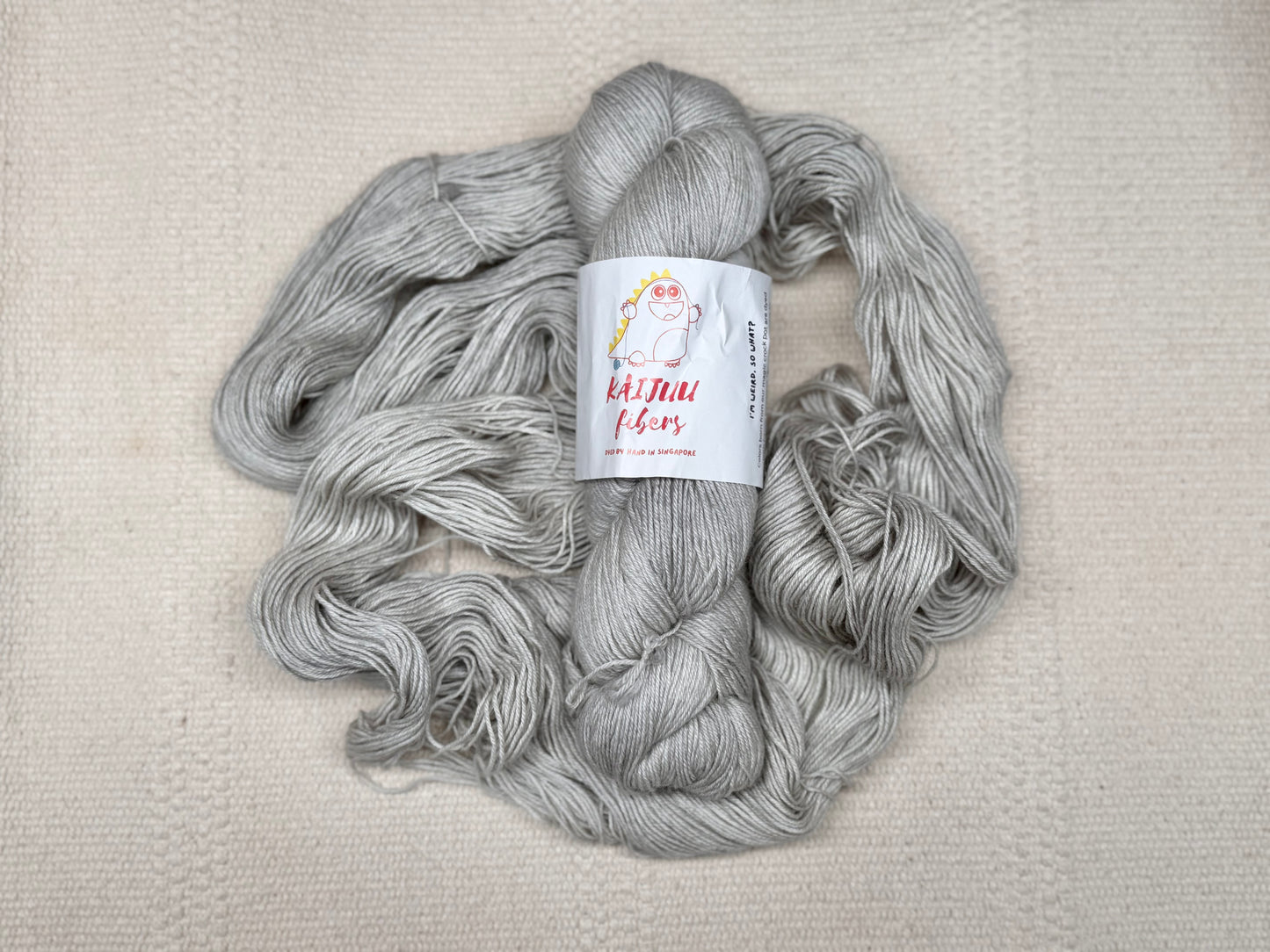 SILKY PACA - Silver