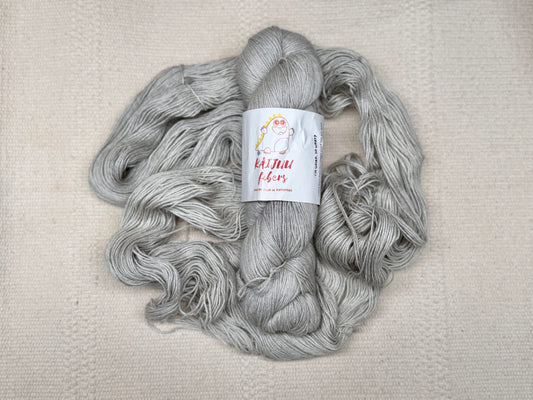 SILKY PACA - Silver